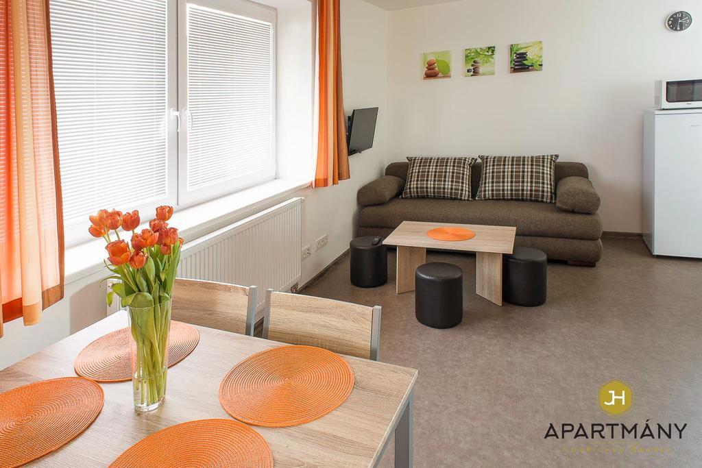 Apartmany Jindrichuv Hradec Exterior photo